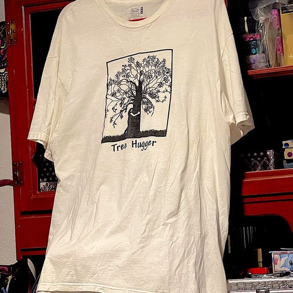 100% cotton tree hugger T-shirt unisex environmental vtg Tunic OOAK Artisan - Picture 2 of 3